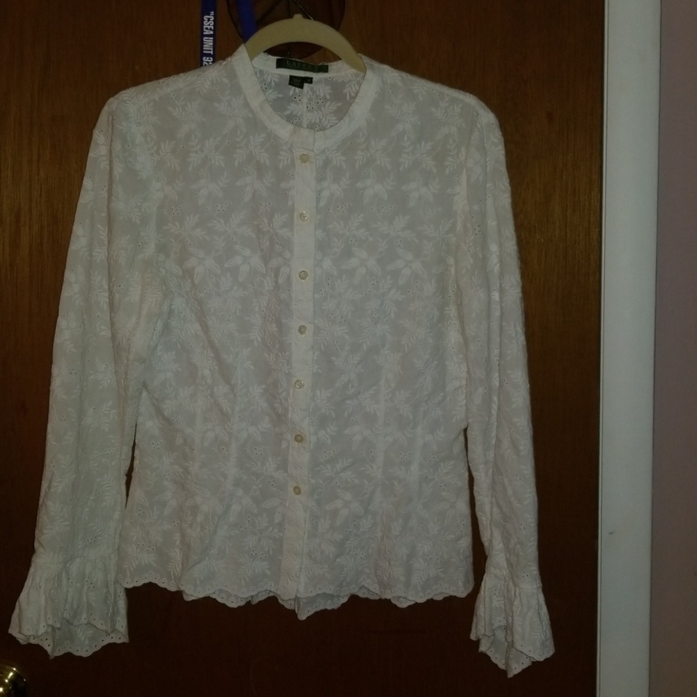 Beautiful Ralph Lauren 100% cotton button blouse